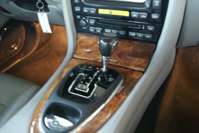 2004 JAGUAR XJR-S Unknown