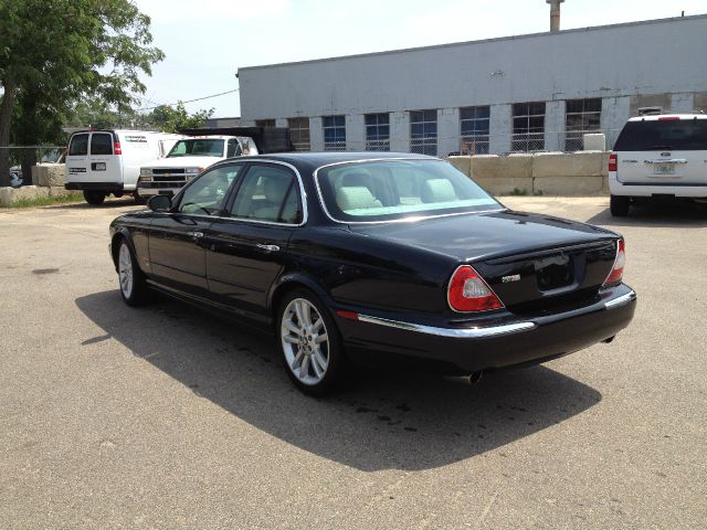2004 JAGUAR XJR 2.2L Manual