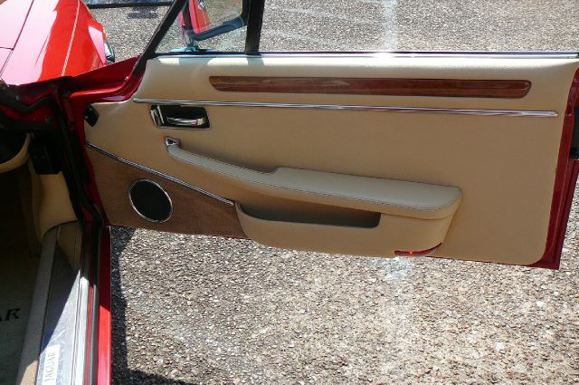 1990 JAGUAR XJS 4WD 4dr SUV Luxury 4x4