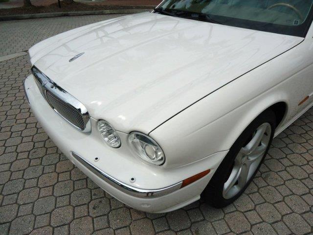 2005 JAGUAR XJ Series E300td