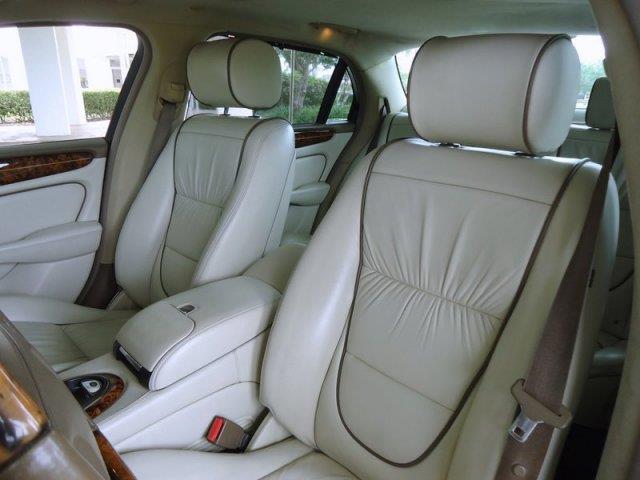 2005 JAGUAR XJ Series E300td