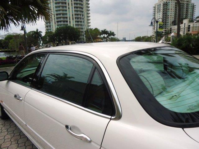 2005 JAGUAR XJ Series E300td