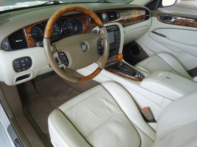 2005 JAGUAR XJ Series E300td