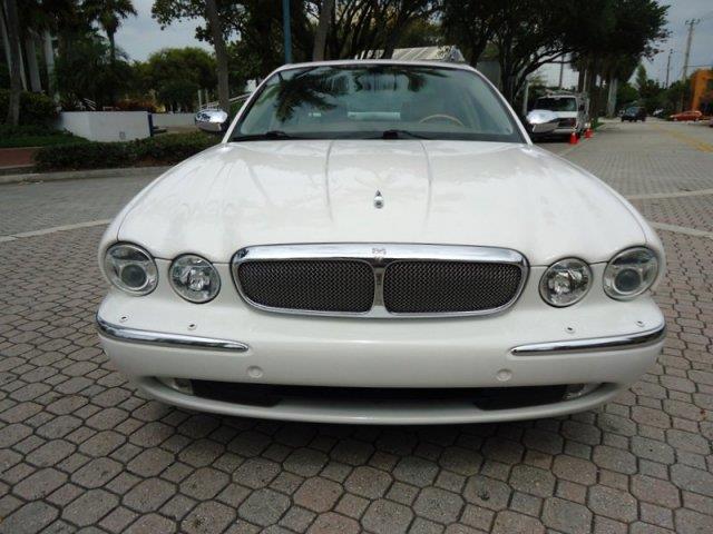 2005 JAGUAR XJ Series E300td