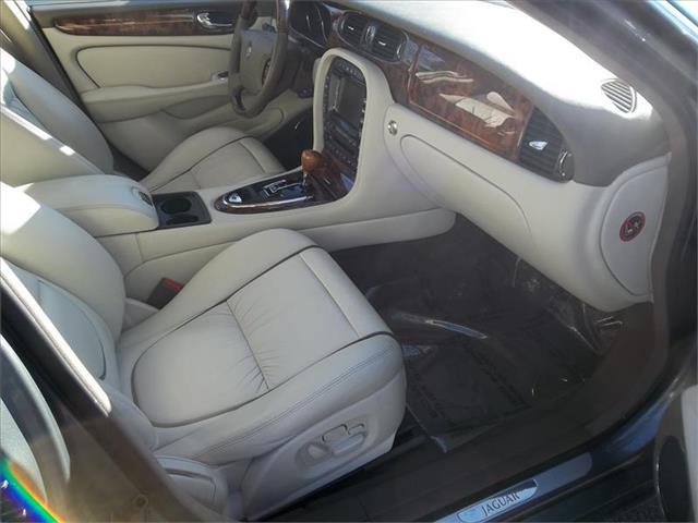 2005 JAGUAR XJ Series Unknown
