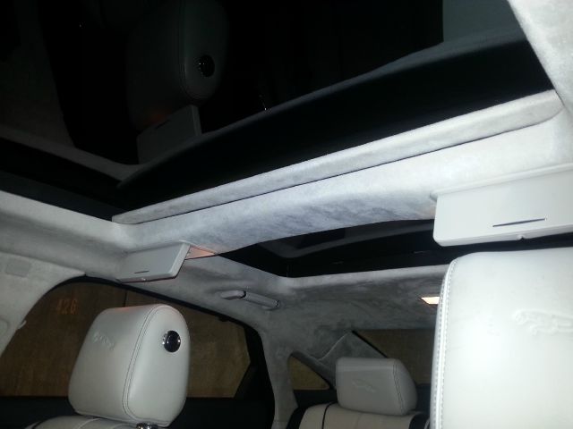 2011 JAGUAR XJ Series SE 7pass