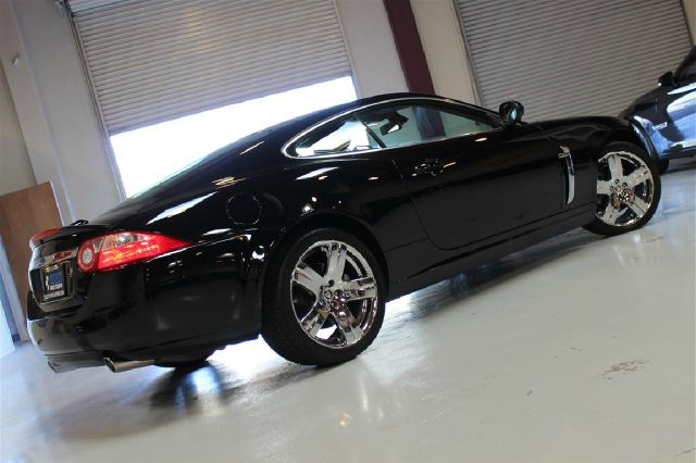 2009 JAGUAR XK 2WD Crew Cab SWB LE FFV