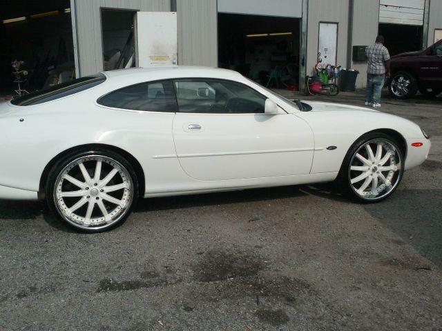 1997 JAGUAR XK8 GT Premium