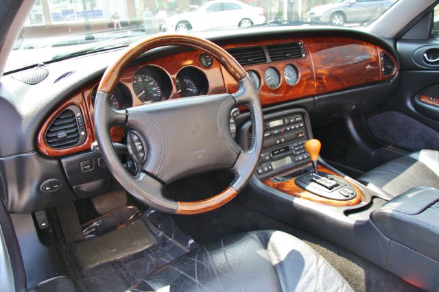 1999 JAGUAR XK8 1.8T Quattro