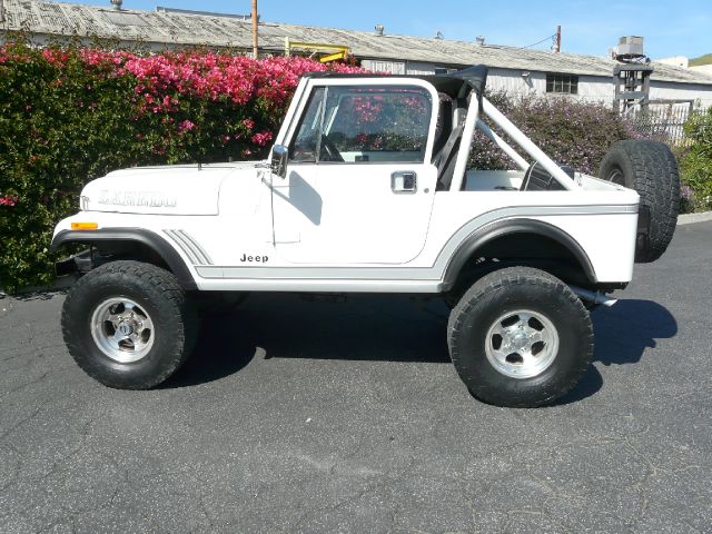 1985 Jeep CJ-7 LAREDO 4X4 LS