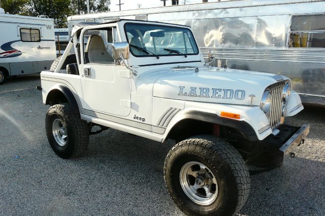 1985 Jeep CJ-7 LAREDO 4X4 LS