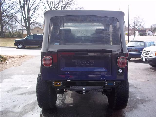 1976 Jeep CJ7 Unknown