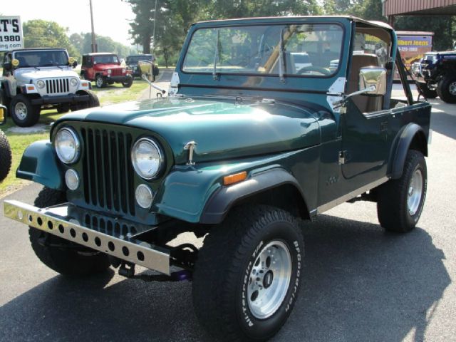 1982 Jeep CJ7 Bagged SHOW CAR, Custom Paint