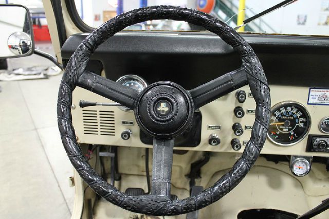 1984 Jeep CJ7 GT WITH Leather And Sunroof