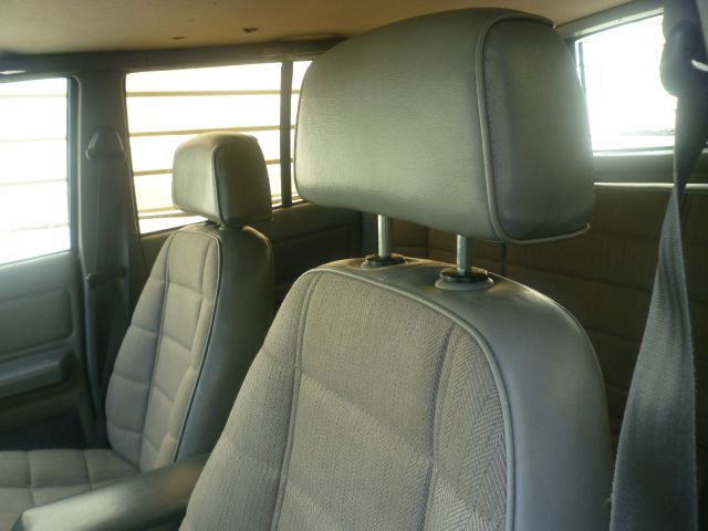 1993 Jeep Cherokee 2WD Ext Cab Manual