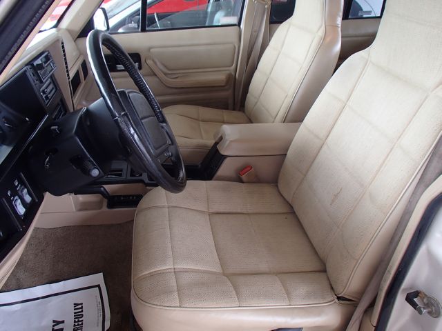 1995 Jeep Cherokee Base GLS LX
