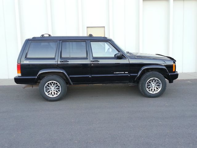 1998 Jeep Cherokee FWD 4dr Manual GLS Ltd Avail