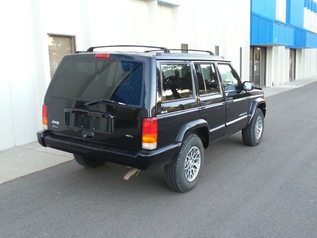 1998 Jeep Cherokee FWD 4dr Manual GLS Ltd Avail