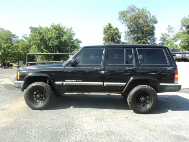 1999 Jeep Cherokee Base GLS LX