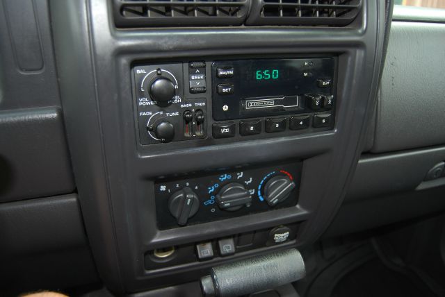 1999 Jeep Cherokee Base GLS LX