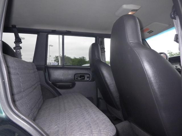 1999 Jeep Cherokee Crew-short-slt-6.6l Diesel-4wd-6 CD