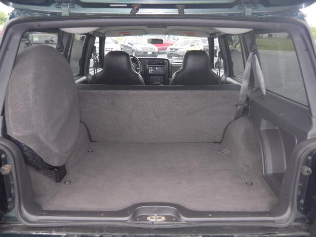 1999 Jeep Cherokee Crew-short-slt-6.6l Diesel-4wd-6 CD