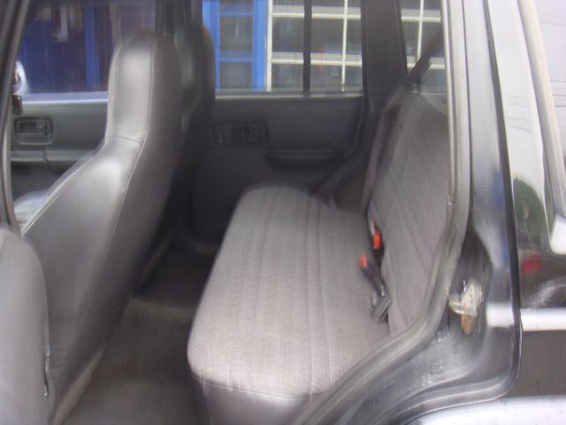 1999 Jeep Cherokee Base GLS LX