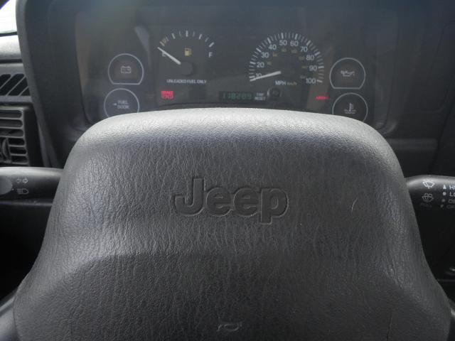 1999 Jeep Cherokee SUV AWD