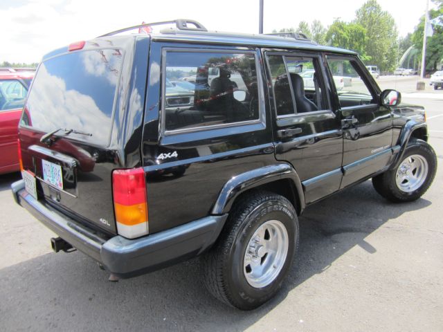 1999 Jeep Cherokee Base GLS LX