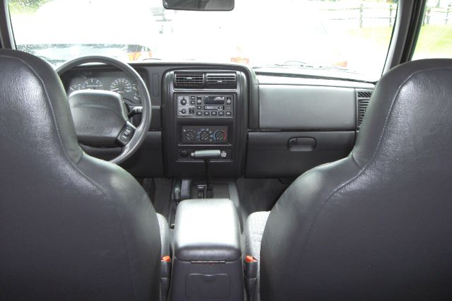 1999 Jeep Cherokee Base GLS LX