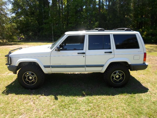 1999 Jeep Cherokee Base GLS LX