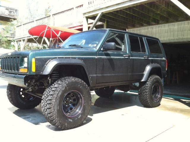 1999 Jeep Cherokee SLT 25