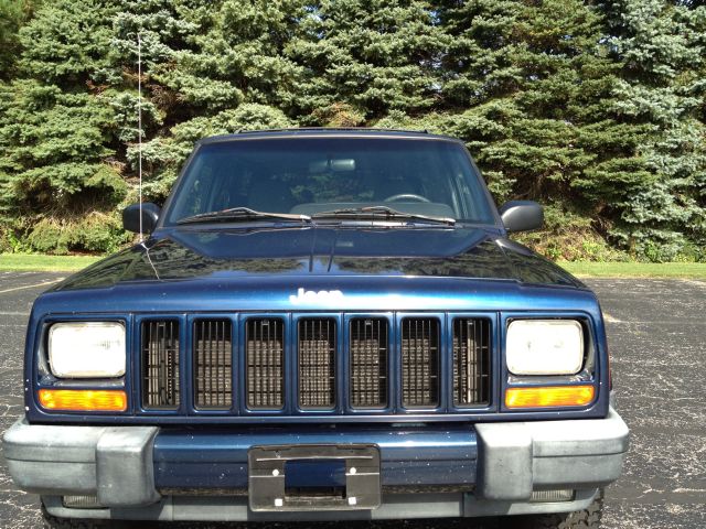 2000 Jeep Cherokee Base GLS LX