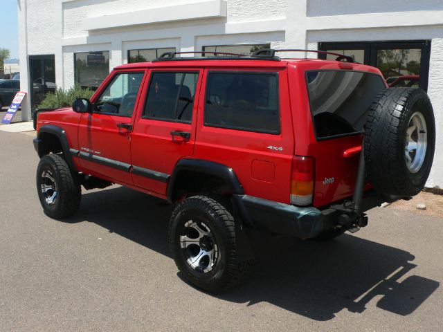 2000 Jeep Cherokee Base GLS LX