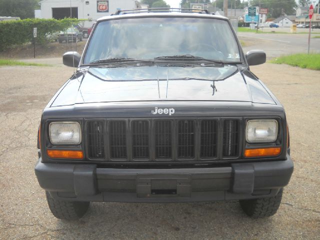2000 Jeep Cherokee Base GLS LX