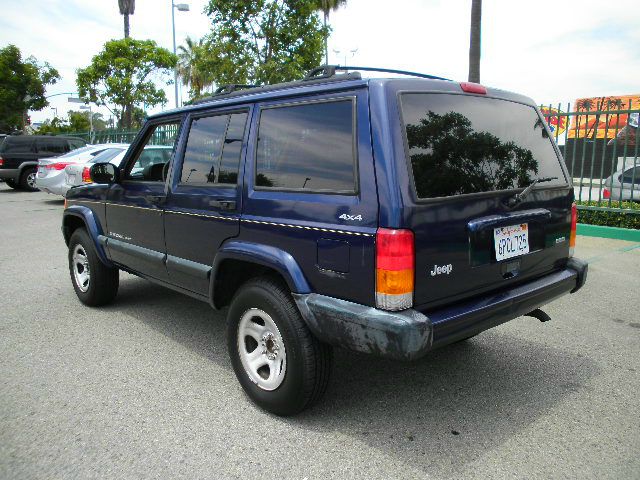 2000 Jeep Cherokee Base GLS LX