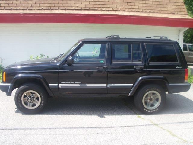 2000 Jeep Cherokee Base GLS LX