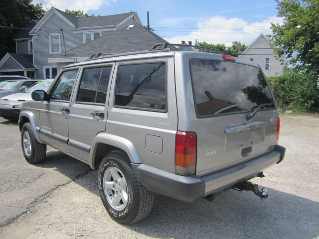 2000 Jeep Cherokee Base GLS LX