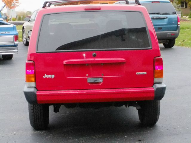 2000 Jeep Cherokee Base GLS LX
