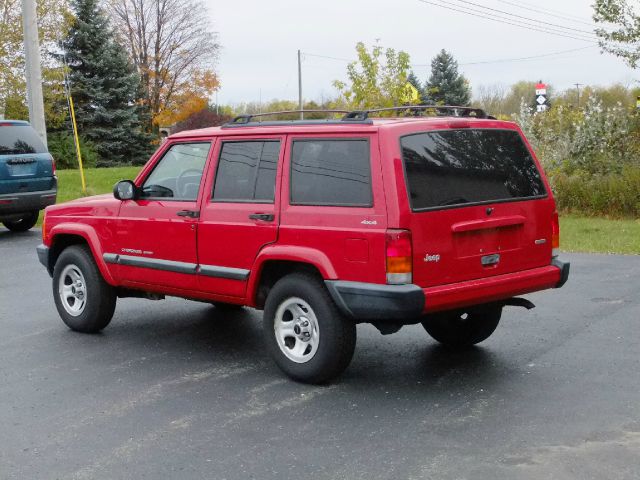 2000 Jeep Cherokee Base GLS LX