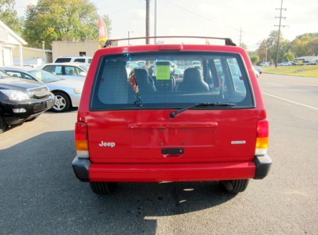 2000 Jeep Cherokee Base GLS LX