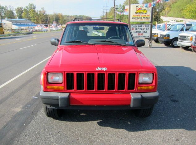 2000 Jeep Cherokee Base GLS LX
