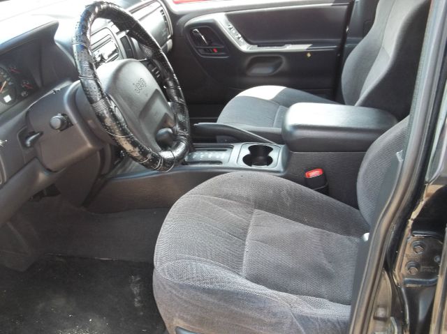 2000 Jeep Cherokee Unknown