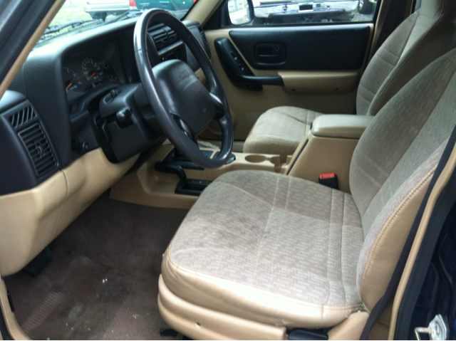 2000 Jeep Cherokee Unknown