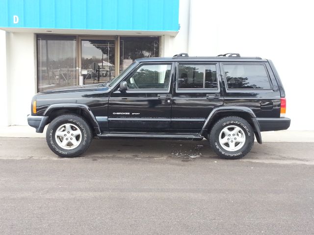 2000 Jeep Cherokee Base GLS LX