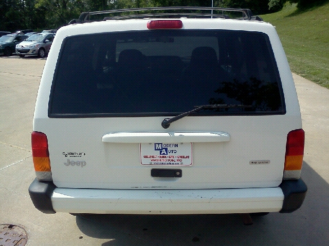 2000 Jeep Cherokee Base GLS LX