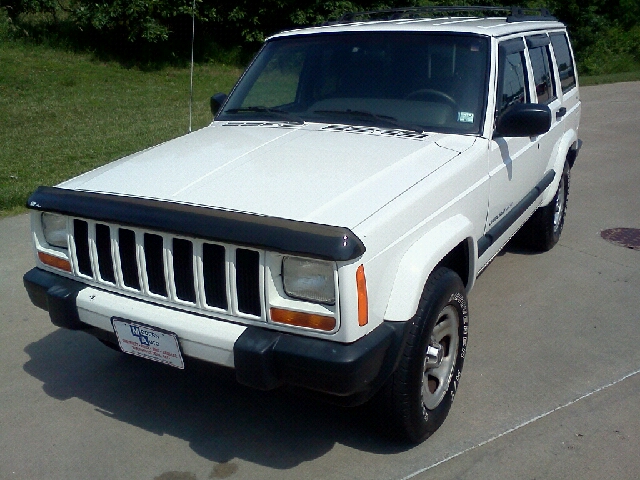 2000 Jeep Cherokee Base GLS LX