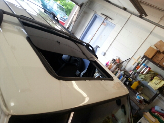 2000 Jeep Cherokee Base GLS LX