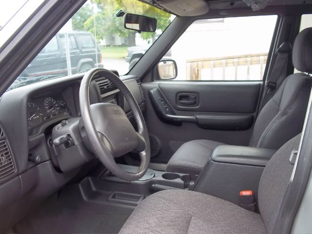 2000 Jeep Cherokee LTHR TRIM