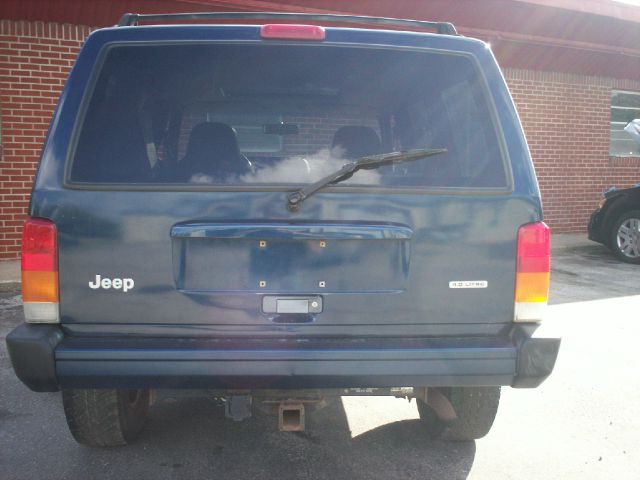 2000 Jeep Cherokee Base GLS LX
